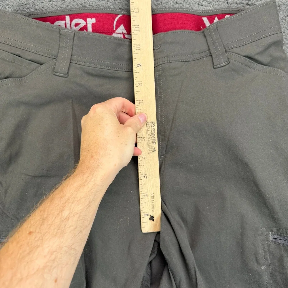 Wrangler ATG Mens 32x32 Gray Synthetic Utility Outdoor Hiking Cargo Pants
